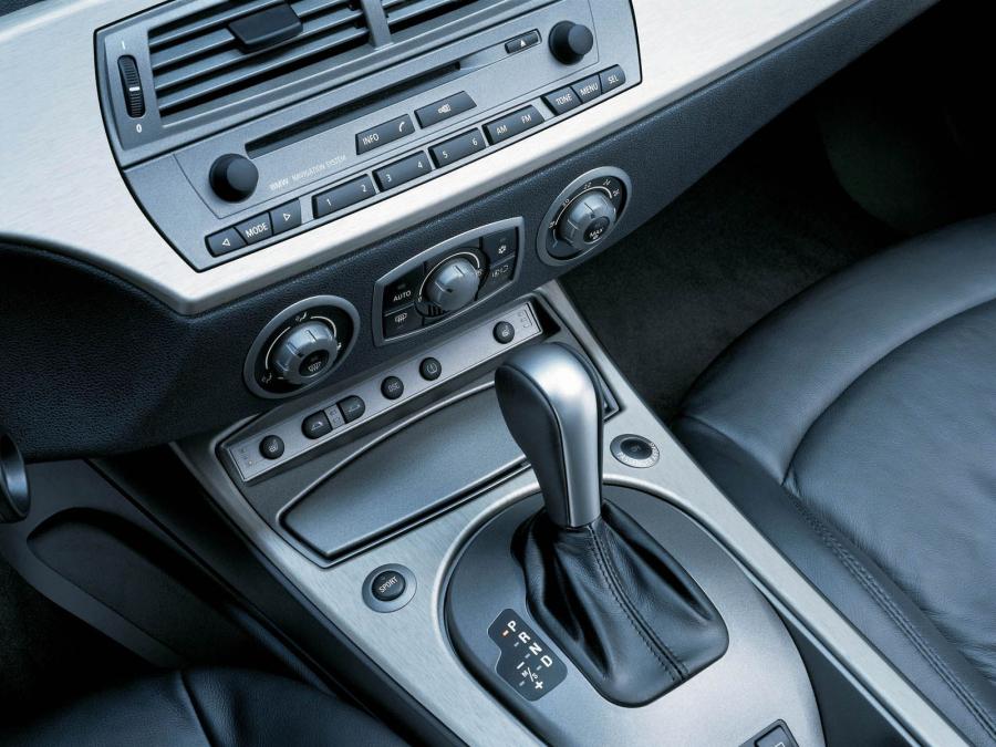  BMW Z4 2001 года  (фото 22 из 38)